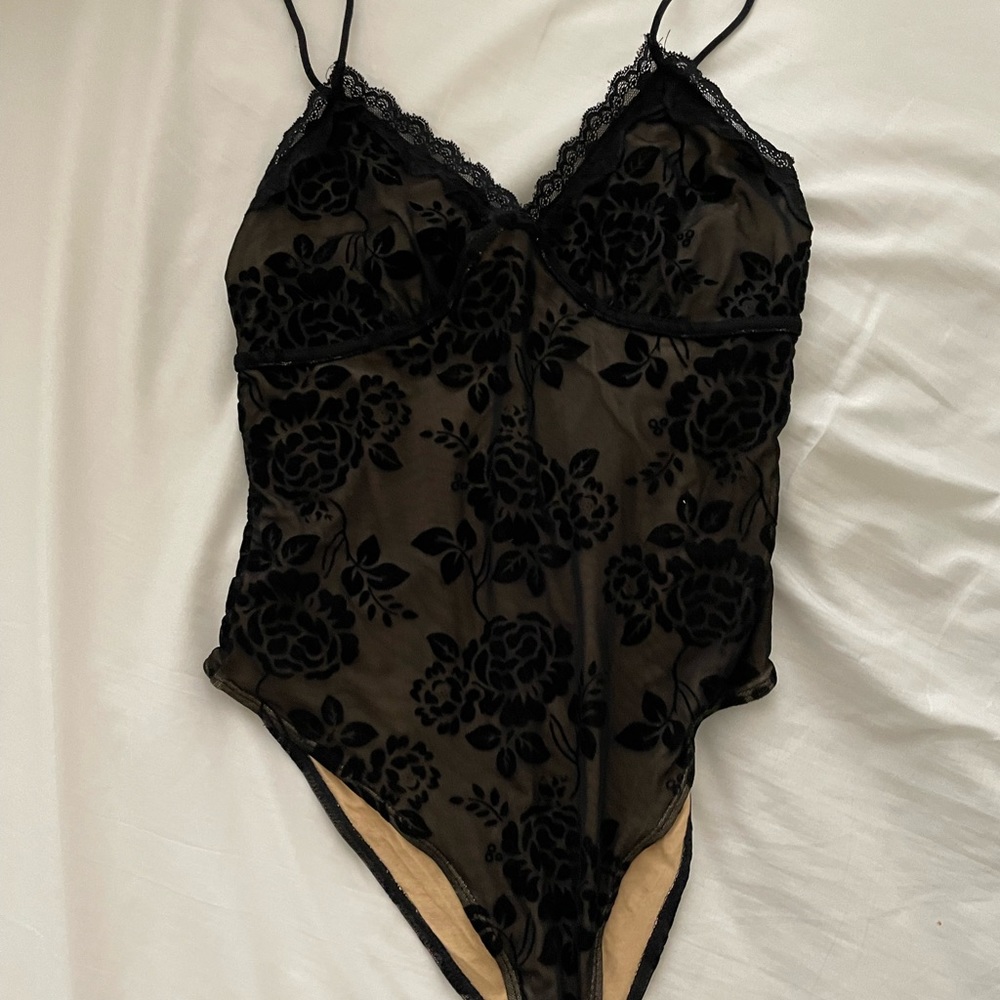Floral Lace Bodysuit